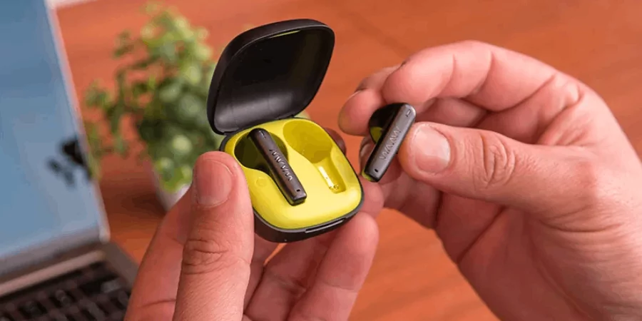 Fone Bluetooth não carrega dentro da caixa: possíveis causas e soluções