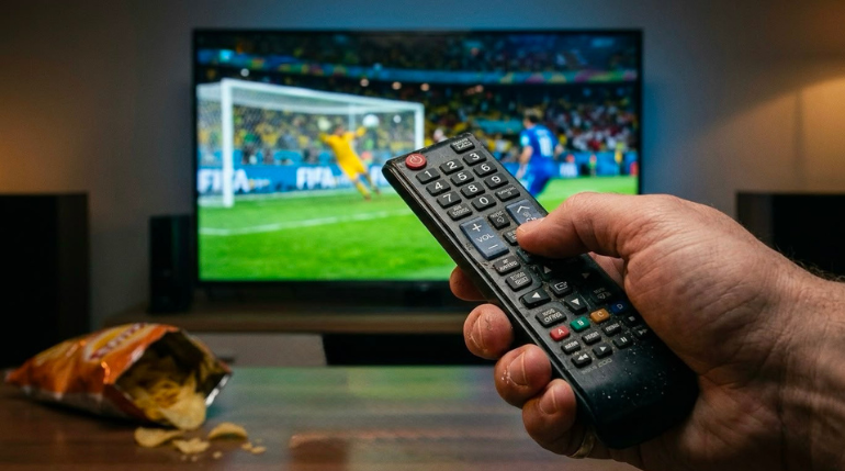 Controle remoto da TV só funciona de perto: quais são as causas?