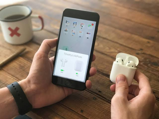 Fone Bluetooth fica desconectando sozinho: como identificar o problema